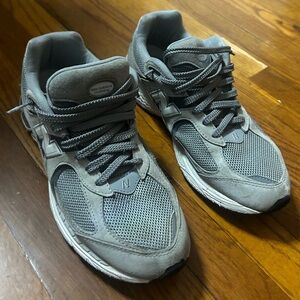 New Balance Men's Gray 2000R Sneakers